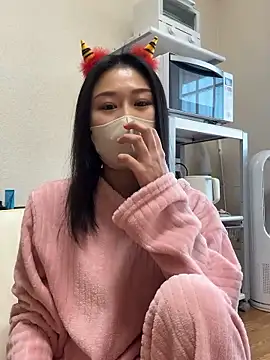 mia2 jp online show from February 3, 7:35 am