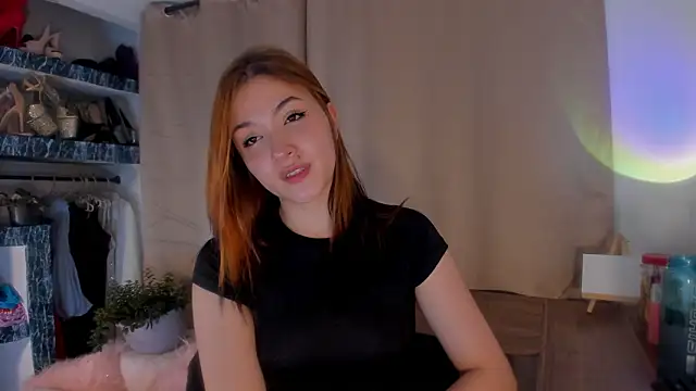 AmaruBloom online show from February 3, 6:22 am