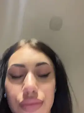 ilariea girl online show from November 16, 9:42 pm