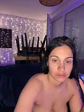 LaPetiteKim online show from November 13, 9:03 pm