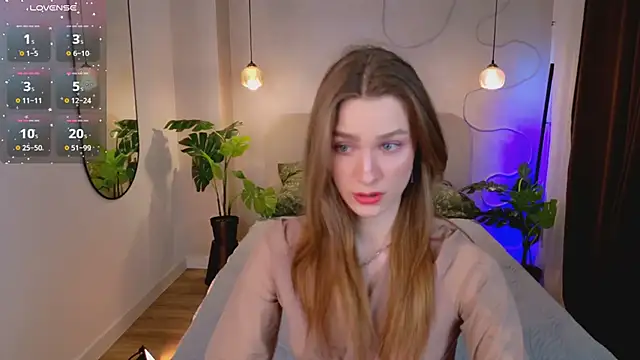 PollyMayer online show from February 5, 8:46 pm