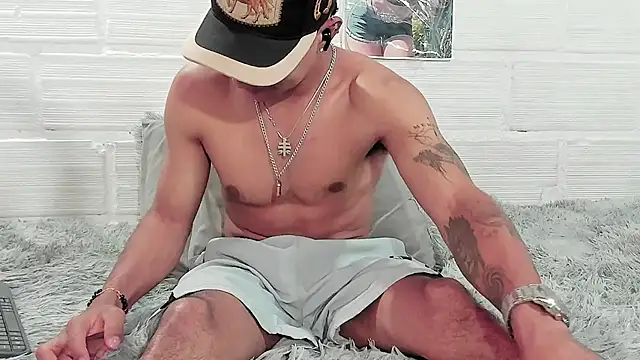 Daniell 007 online show from March 18, 3:15 pm