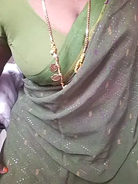 Snapshot of Tamil_Ammani chatting on April 30, 4:57 pm Tamil Ammani online show from April 30, 4:57 pm