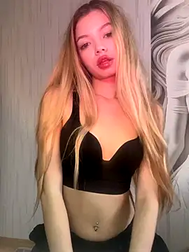  Siennaaa  online show from November 4, 12:48 pm