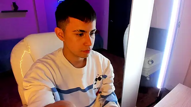 Nyko ds online show from November 6, 4:13 am