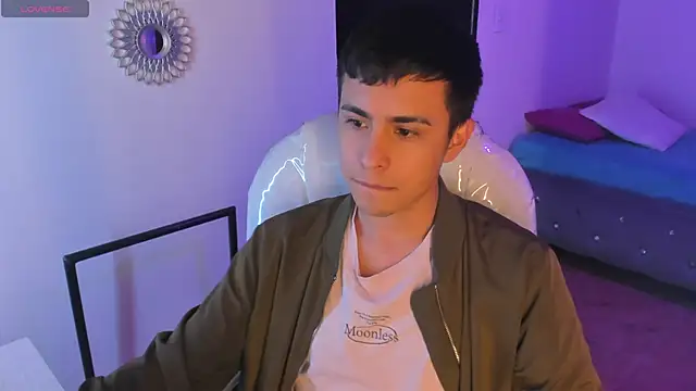 Nyko ds online show from December 4, 3:27 am