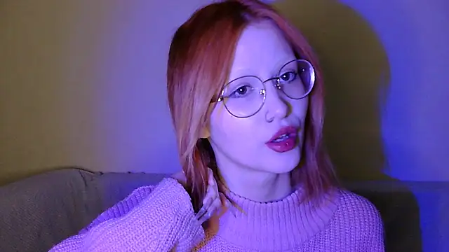 Snapshot of Nyra_Thira chatting on October 23, 12:21 am Nyra Thira online show from October 23, 12:21 am
