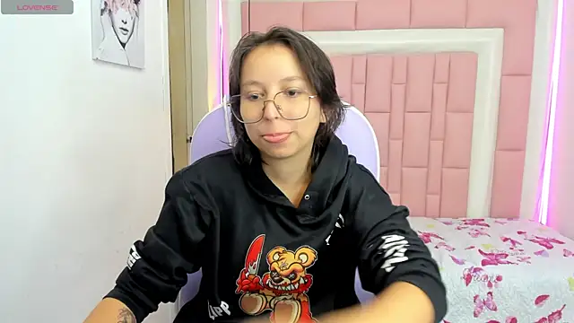 Snapshot of Klaret_Toy chatting on July 10, 7:27 pm Klaret Toy online show from July 10, 7:27 pm