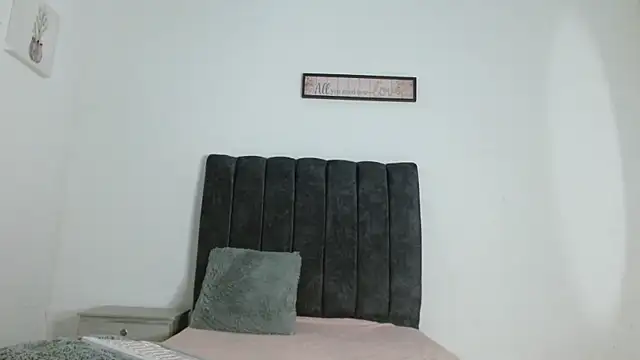 ManuelaDelgado online show from October 26, 11:09 pm