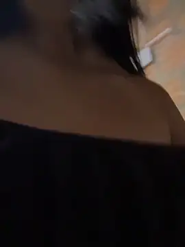 SaraMistick online show from April 16, 12:50 pm