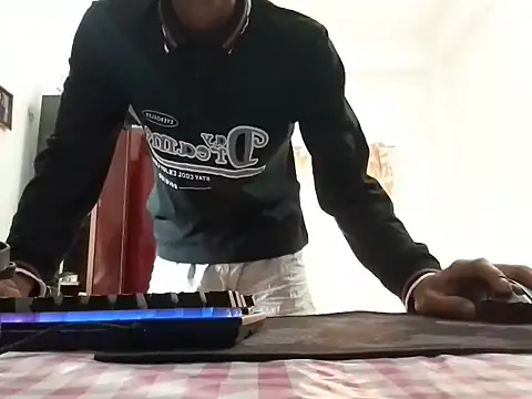 Snapshot of amanWildstalion chatting on November 24, 7:08 am amanWildstalion online show from November 24, 7:08 am