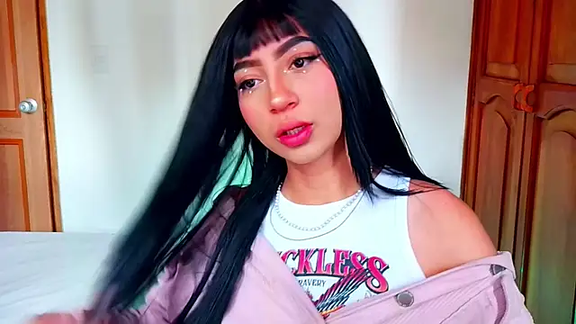 emma web  online show from November 1, 4:20 pm