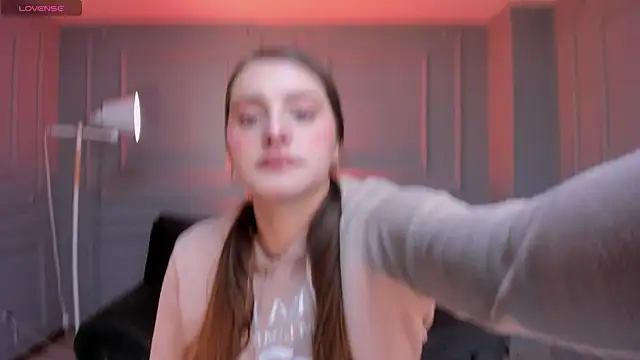 ZoeyWalker  online show from November 6, 11:44 am