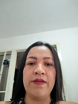LindaSalo33 online show from October 3, 9:12 pm