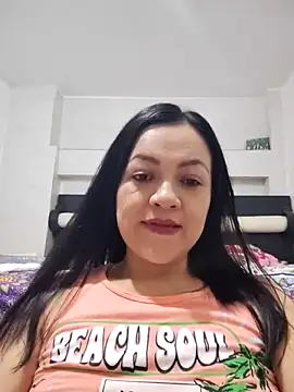LindaSalo33 online show from October 14, 3:29 am