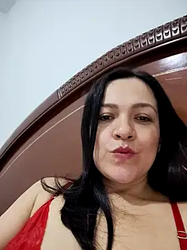 LindaSalo33 online show from November 15, 4:10 am