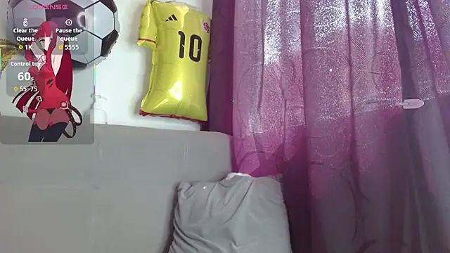 JuliethaFox online show from June 30, 5:47 pm
