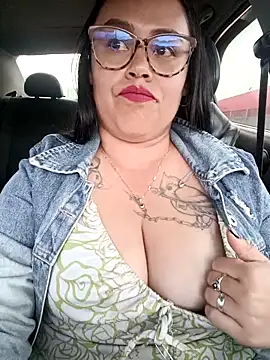 Italia 12 online show from October 21, 10:10 pm