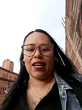 Italia 12 online show from November 5, 9:26 pm