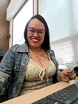 Italia 12 online show from December 2, 2:01 pm