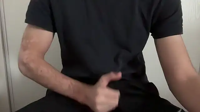 Snapshot of ncjuice_ chatting on November 6, 2:18 pm ncjuice online show from November 6, 2:18 pm