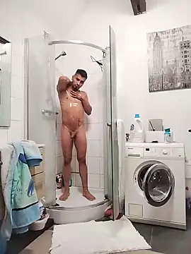 Snapshot of robergenesis chatting on October 21, 5:13 pm robergenesis online show from October 21, 5:13 pm