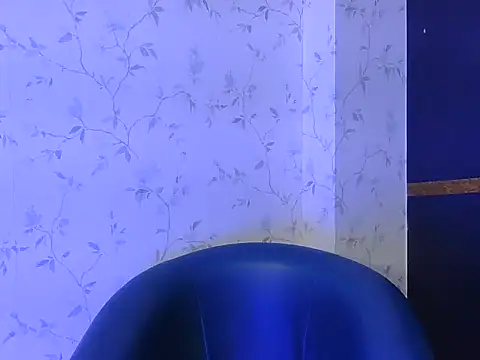 shiny-krisha online show from October 31, 4:35 am