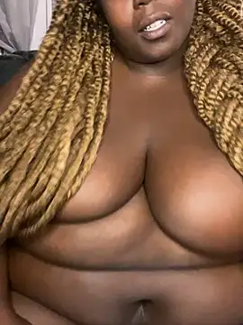 Snapshot of QueenP2thee chatting on October 1, 6:41 am QueenP2thee online show from October 1, 6:41 am