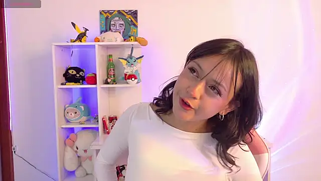 Snapshot of Sallie_Doll chatting on June 6, 10:36 pm Sallie Doll online show from June 6, 10:36 pm