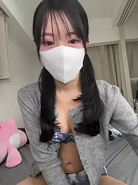 hana-08787- online show from March 4, 2:23 pm