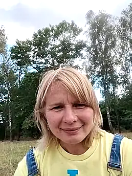 Snapshot of Masha412111 chatting on July 5, 2:02 pm Masha412111 online show from July 5, 2:02 pm