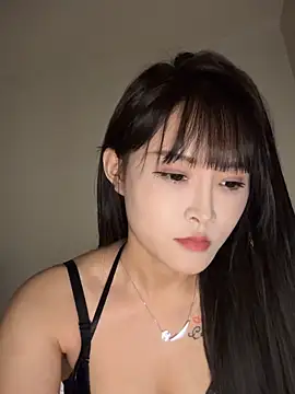 weiweibaby9 online show from October 5, 2:15 pm