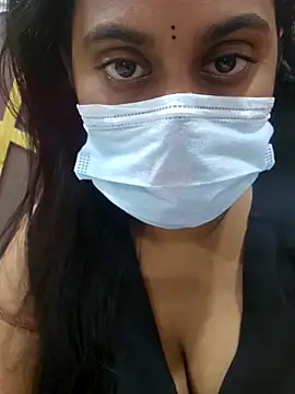 Snapshot of Dheronika_sweetie chatting on February 10, 9:35 am Dheronika sweetie online show from February 10, 9:35 am