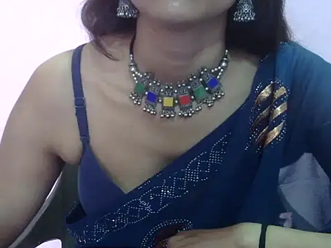 Laila Cute online show from May 15, 4:08 am