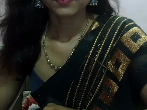 Laila Cute online show from May 22, 3:28 pm