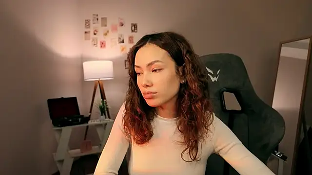 branchwithflowerss online show from December 1, 11:37 am