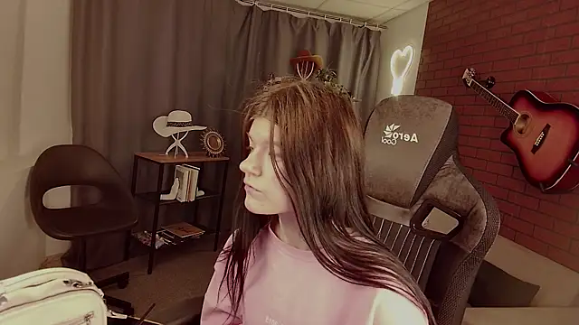 StasyaCollins online show from December 5, 4:14 pm