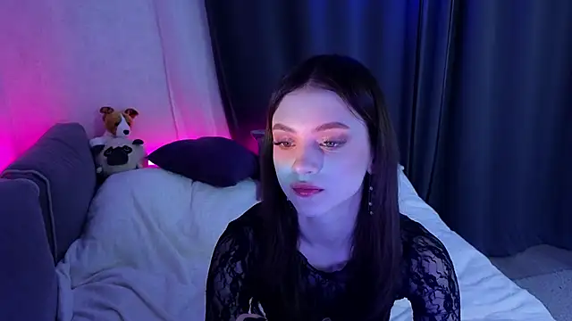 Snapshot of midnightMaya chatting on October 27, 9:30 pm midnightMaya online show from October 27, 9:30 pm