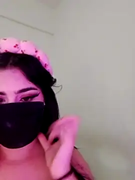 Snapshot of hot_inaas chatting on November 14, 11:24 pm hot inaas online show from November 14, 11:24 pm