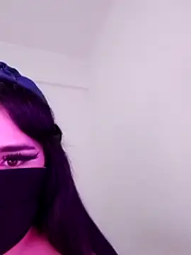 Snapshot of hot_inaas chatting on November 15, 10:15 pm hot inaas online show from November 15, 10:15 pm