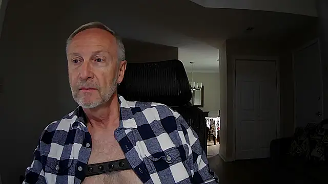 Snapshot of ApolloThrust chatting on October 12, 6:18 pm ApolloThrust online show from October 12, 6:18 pm