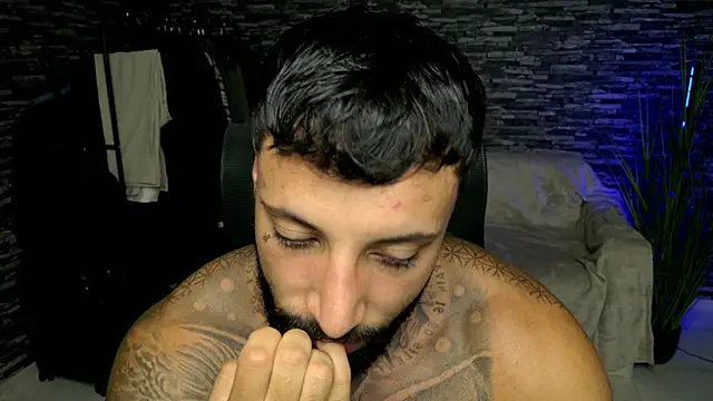 MasculineGuy99 online show from July 5, 7:43 pm