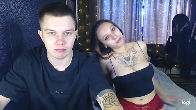 Snapshot of Mark_and_Wendy chatting on October 12, 5:39 am Mark and Wendy online show from October 12, 5:39 am