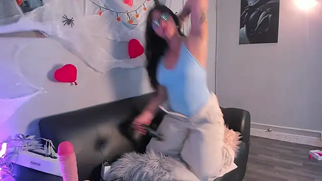 Hekate 20 online show from October 11, 8:18 pm