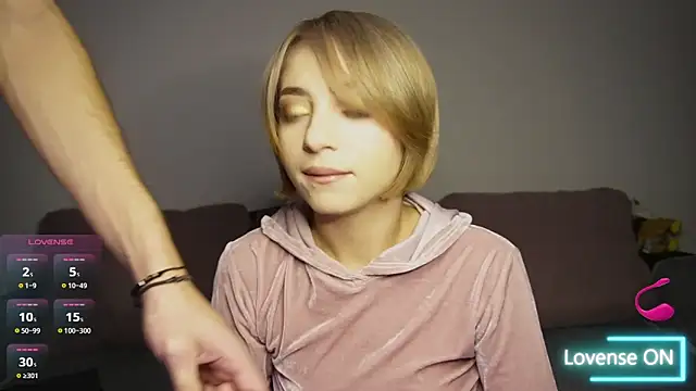 Snapshot of Dahliacruzz chatting on November 4, 7:02 pm Dahliacruzz online show from November 4, 7:02 pm