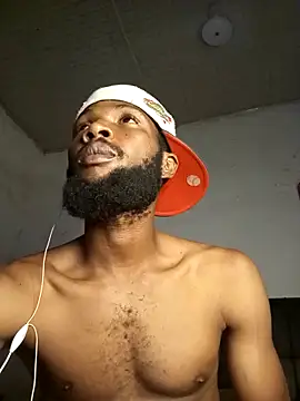 Snapshot of FreakyKaigrey chatting on February 18, 12:28 am FreakyKaigrey online show from February 18, 12:28 am