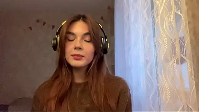 TeresitaLish online show from October 7, 3:31 pm