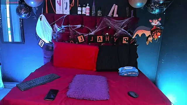 Snapshot of Cony_l chatting on October 24, 12:23 pm Cony l online show from October 24, 12:23 pm