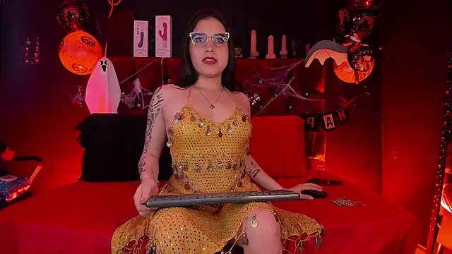 Snapshot of Cony_l chatting on October 31, 11:44 am Cony l online show from October 31, 11:44 am