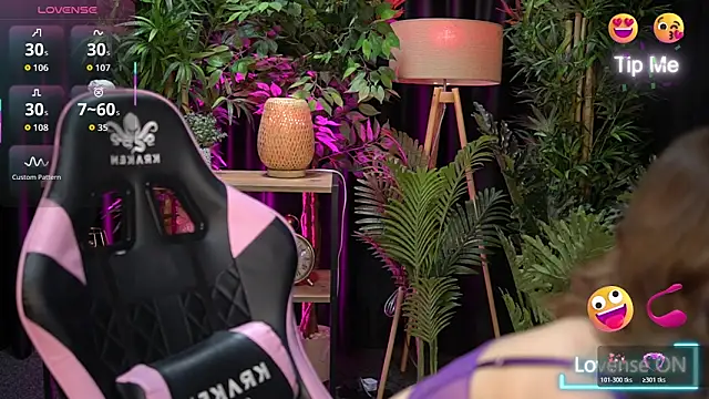 xoxo molly online show from January 14, 8:03 pm